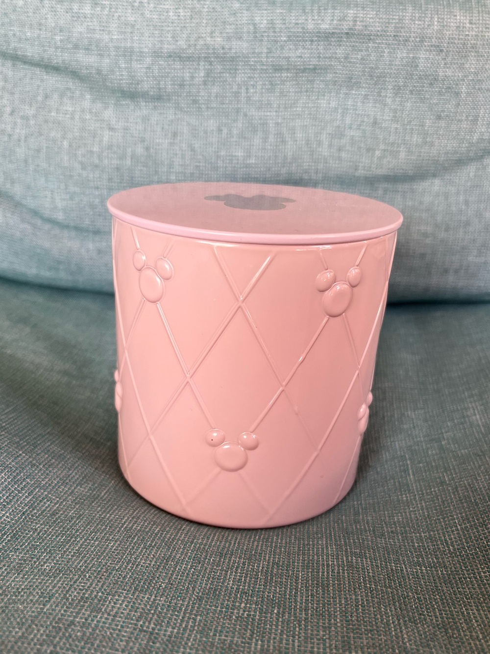 Minnie Mouse Candle ~NEVER USED